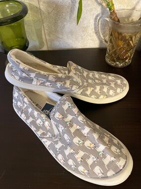 Isaac Mizrahi Gray Slip-On Sneakers with White Dog Print